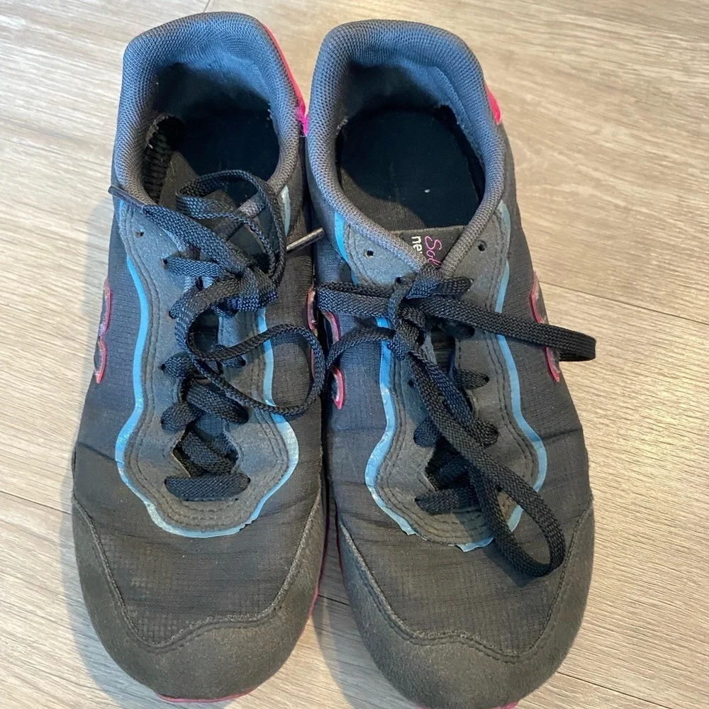 New Balance Women's Sola Sneakers pink and black size 5.5 - Picture 2 of 6